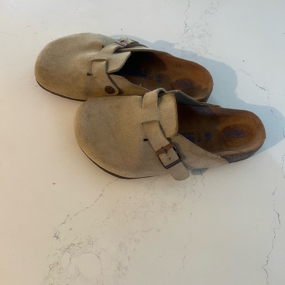 Birkenstock Boston Clogs in Taupe - Picture 3 of 11